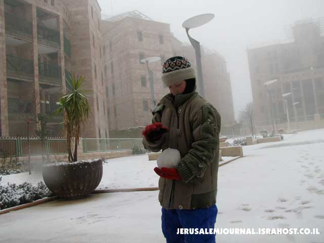 snowball in Jerusalem